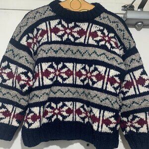 HANDMADE WOOL KNITTING PATTERN SWEATERS SIZE S